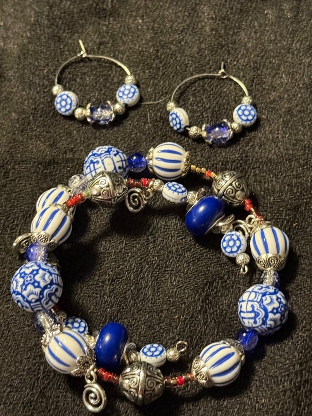 Blue Porcelain with Red Accents Wrap Bracelet & Hoop Earring Set